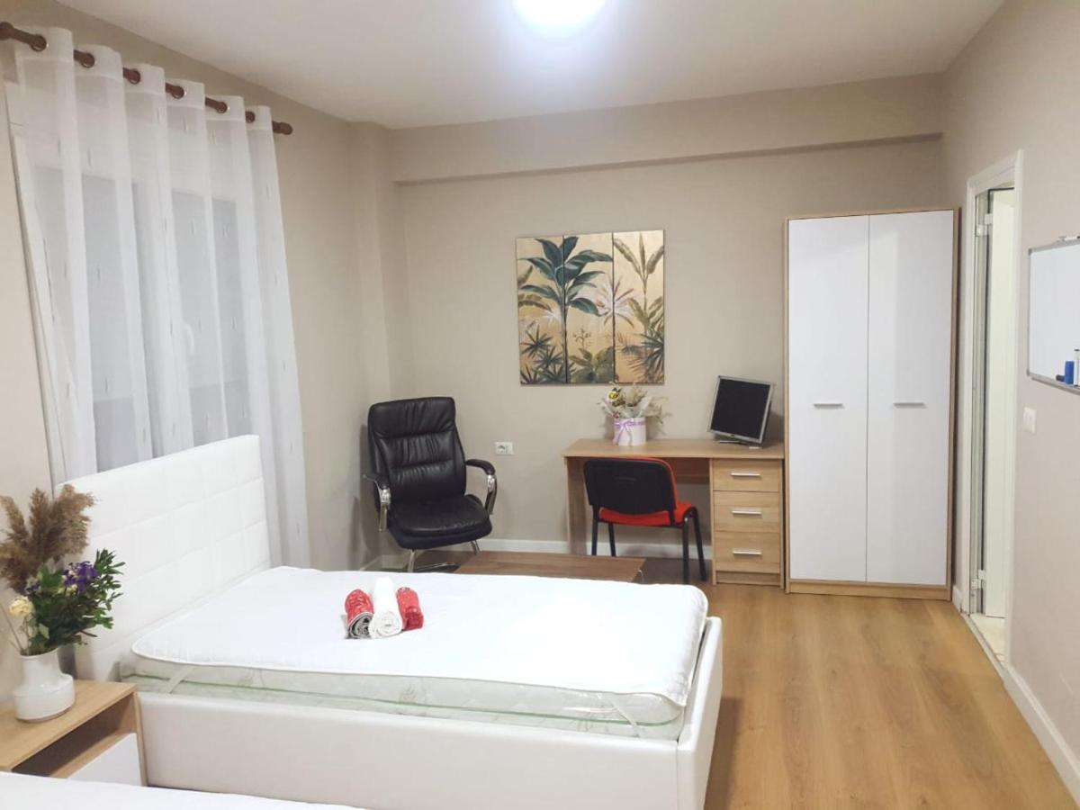 Lovely Apartment On Tirana City Center טיראנה מראה חיצוני תמונה
