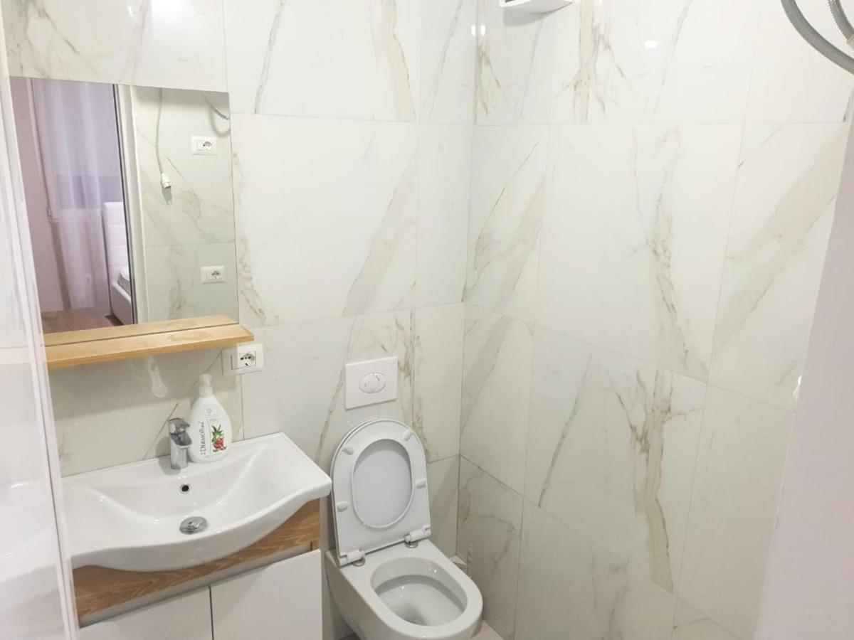 Lovely Apartment On Tirana City Center טיראנה מראה חיצוני תמונה